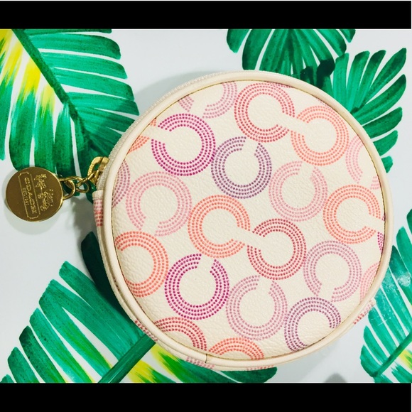 Coach Handbags - Coach zippered coin holder round pink white